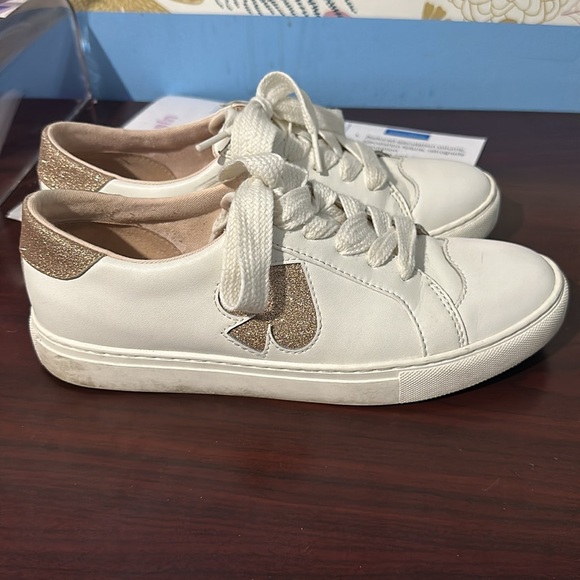 Kate spade shoes, worn a couple times. - Picture 4 of 5